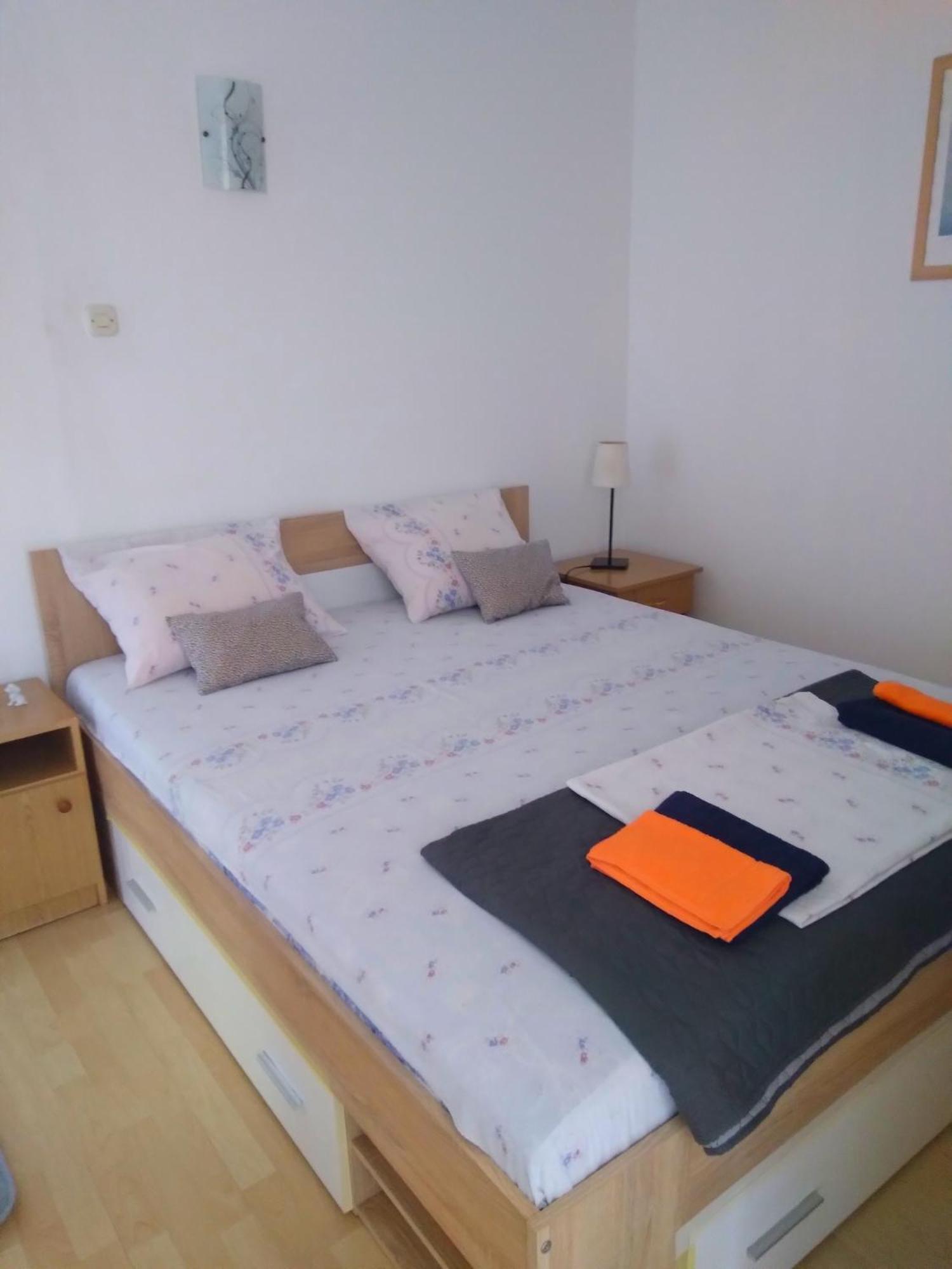 Apartment Ankica Dekovici Bb