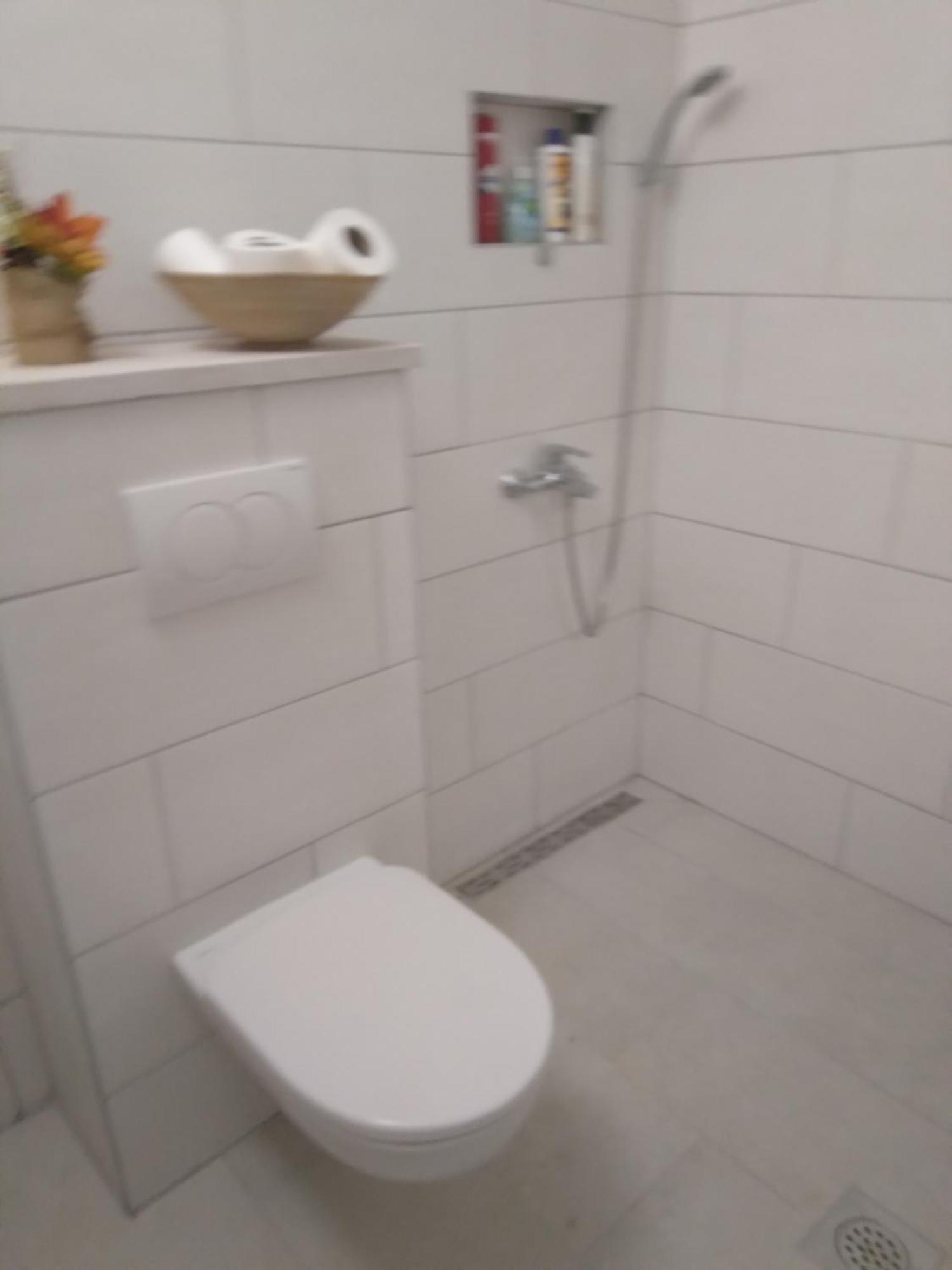 Ankica Dekovici Bb Apartment *